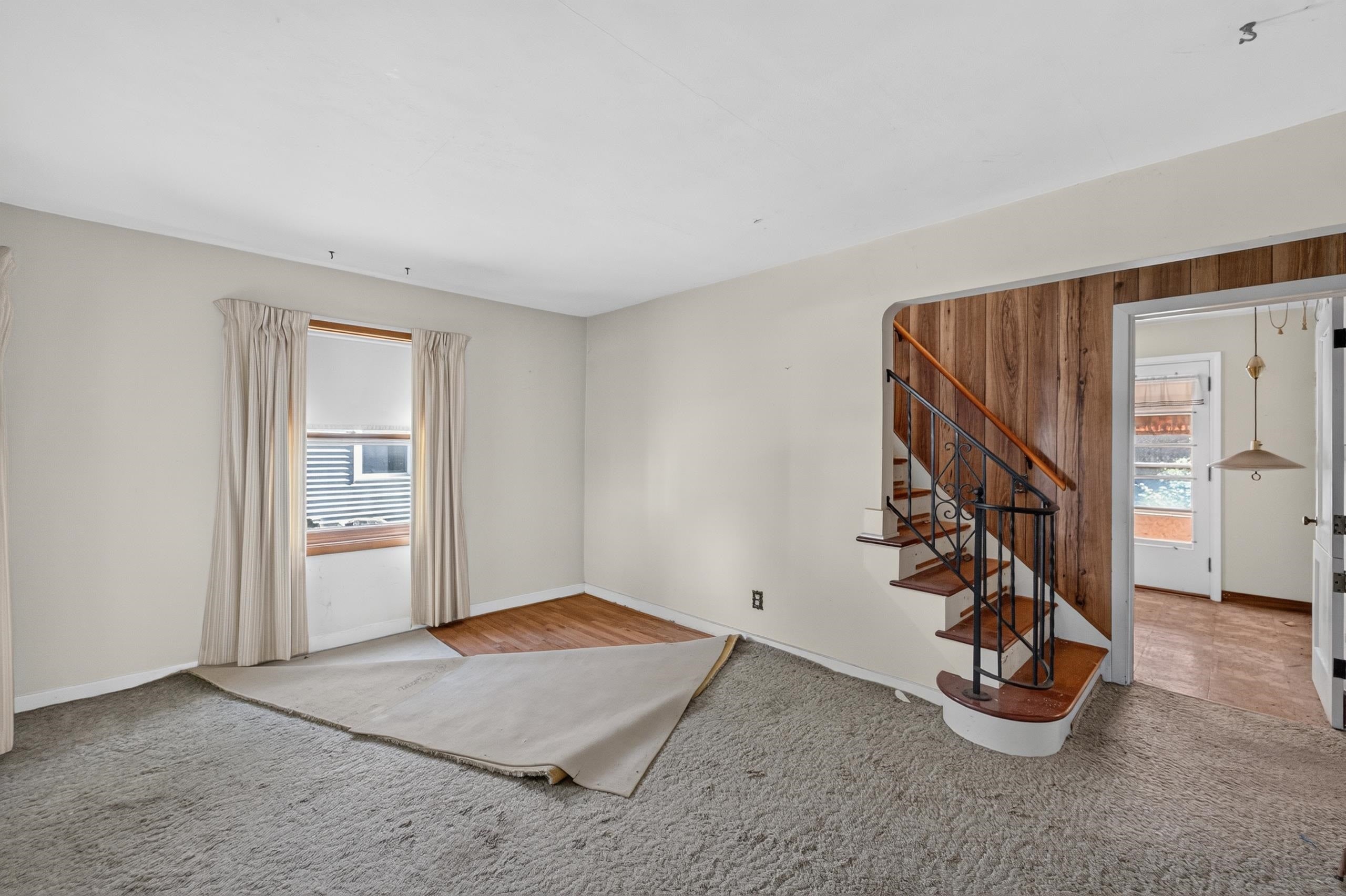 4207 Doncaster Drive
