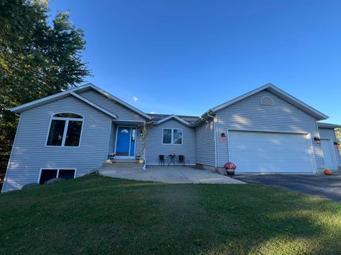 Photo of 6848 Moonlight Circle, Sun Prairie, WI 53590 (MLS # 2010364)