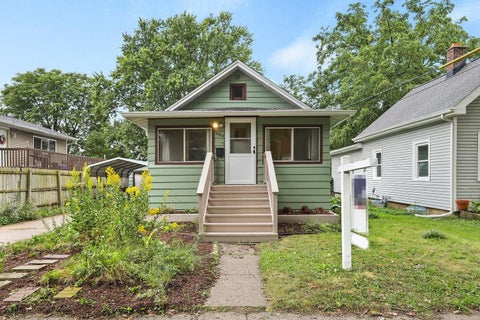 Photo of 2614 Scofield Street, Madison, WI 53704 (MLS # 2032810)