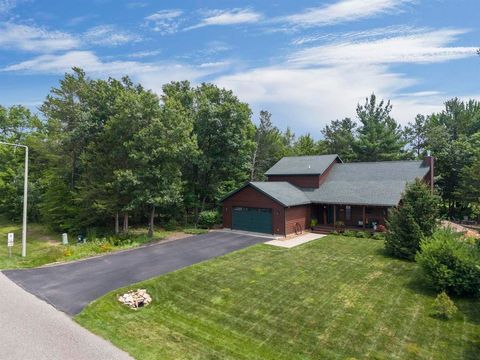 Photo of 306 Lake Shore Drive, Wisconsin Dells, WI 53965 (MLS # 2024316)