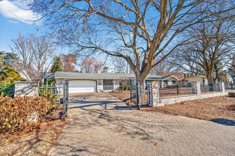 Photo of 2901 Grandview Boulevard, Madison, WI 53713 (MLS # 2016841)