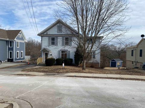 Photo of 309 Pine Street, Mineral Point, WI 53565 (MLS # 2027312)