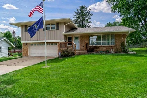 Photo of 3803 Hemlock Court, Rockford, IL 61109 (MLS # 2026306)
