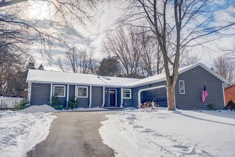 Photo of 8691 Plainfield Road, Middleton, WI 53562 (MLS # 2015494)