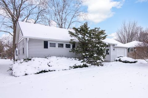 Photo of 614 Carrington Street, Waupun, WI 53963 (MLS # 2013570)