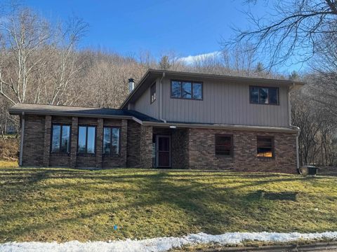 Photo of 715 S Cairns Avenue, Richland Center, WI 53581 (MLS # 2014698)