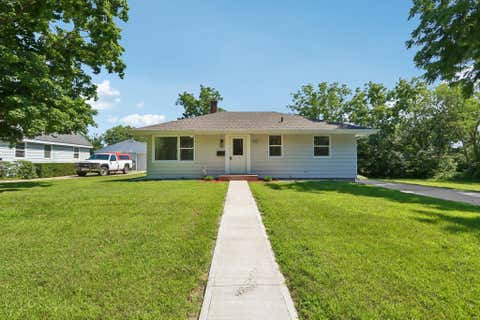 Photo of 712 E Edgewater Street, Portage, WI 53901 (MLS # 2028075)