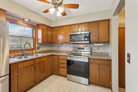 Tiny photo for 5520 Leanne Lane, McFarland, WI 53558 (MLS # 2012652)