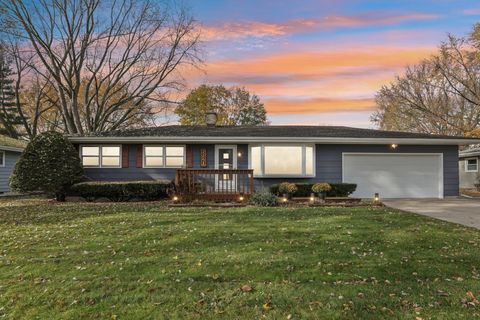 Photo of 5520 Leanne Lane, McFarland, WI 53558 (MLS # 2012652)