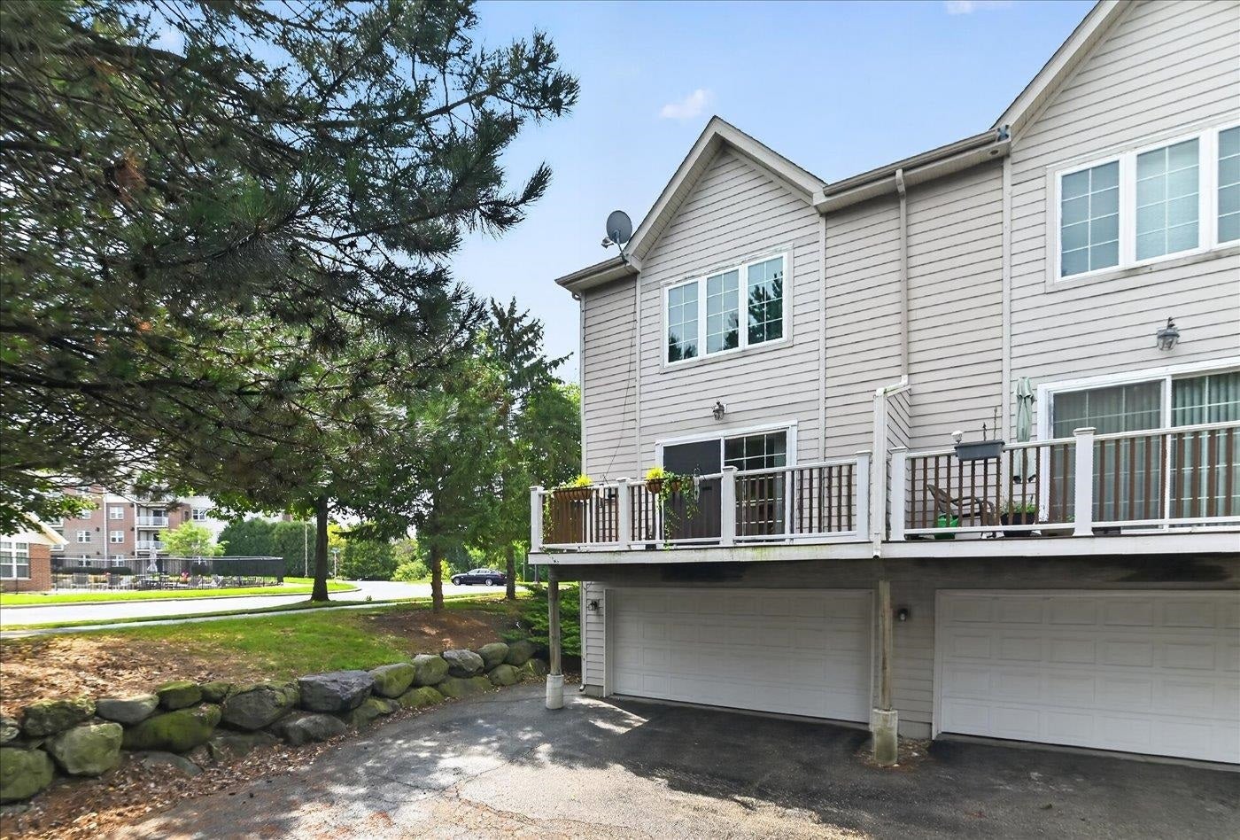 5529 Caddis Bend