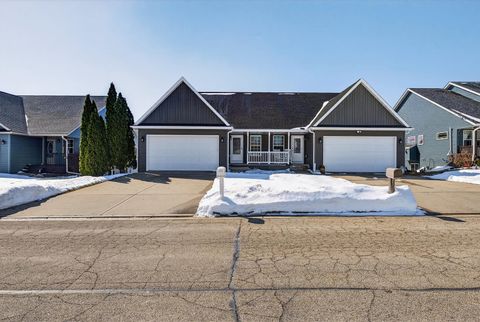 Photo of 645 Garfield Avenue, Evansville, WI 53536 (MLS # 2019120)