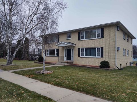 Photo of 881 Columbus Street 3 #3, Sun Prairie, WI 53590 (MLS # 2020941)
