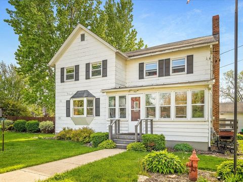 Photo of 501 S Water Street, Warren, IL 61087 (MLS # 2023280)