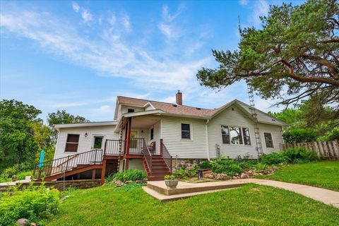 Photo of 854 Highway 51, Stoughton, WI 53589 (MLS # 2027233)