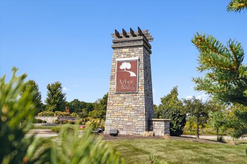 Photo of L82 Oakridge Bend, Janesville, WI 53548 (MLS # 1985854)