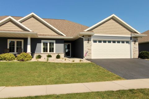 Photo of 3101 S Bartells Drive, Beloit, WI 53511 (MLS # 2028140)
