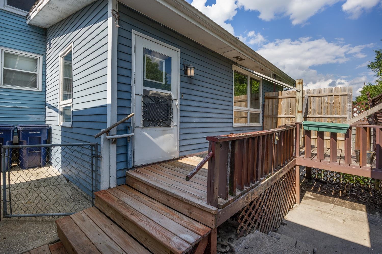 1315 W Court Street