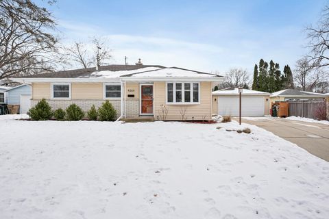 Photo of 4309 Portland Parkway, Madison, WI 53714 (MLS # 2015135)
