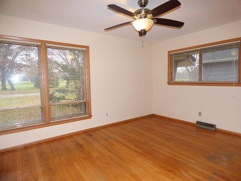 Tiny photo for 814 E Club Lane, Beloit, WI 53511 (MLS # 2012996)