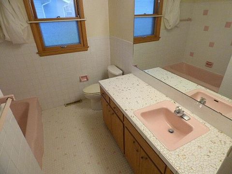 Tiny photo for 814 E Club Lane, Beloit, WI 53511 (MLS # 2012996)