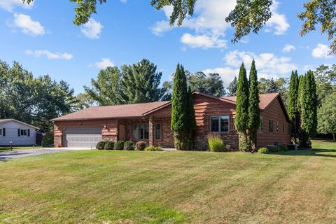 Tiny photo for N5701 Lakeview Drive, Green Lake, WI 54941 (MLS # 2009785)