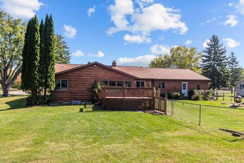 Tiny photo for N5701 Lakeview Drive, Green Lake, WI 54941 (MLS # 2009785)
