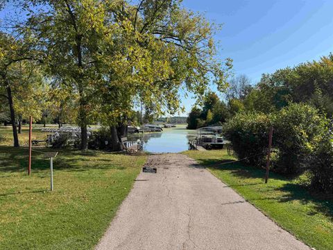 Tiny photo for N5701 Lakeview Drive, Green Lake, WI 54941 (MLS # 2009785)