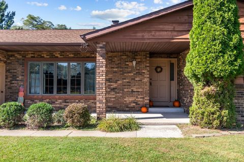 Tiny photo for N5701 Lakeview Drive, Green Lake, WI 54941 (MLS # 2009785)