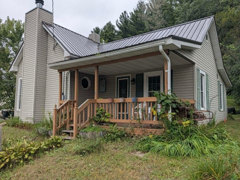 Photo of 208 S Maiben Street, Readstown, WI 54652 (MLS # 2033563)