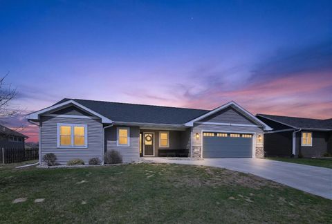 Photo of 108 E 4th Street, Mazomanie, WI 53560 (MLS # 2020274)