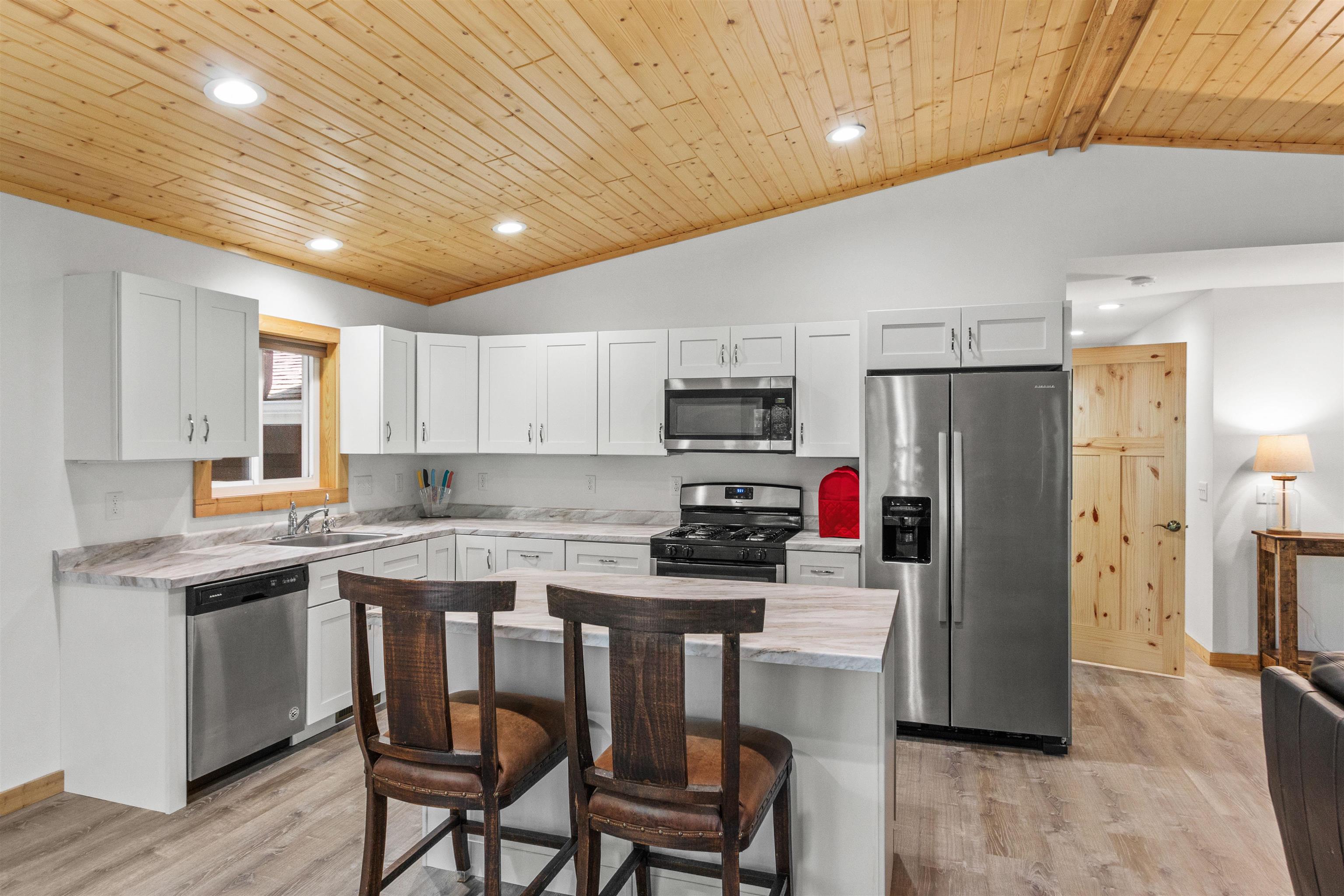 384 Lancer Court