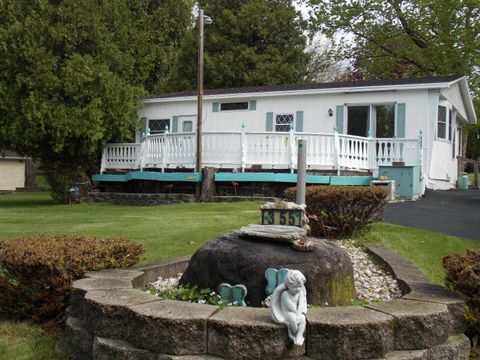 Photo of 355 Skyline Drive, Edgerton, WI 53534 (MLS # 2022563)