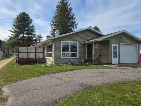 Photo of 1820 Allison Park Drive, Richland Center, WI 53581 (MLS # 2020331)
