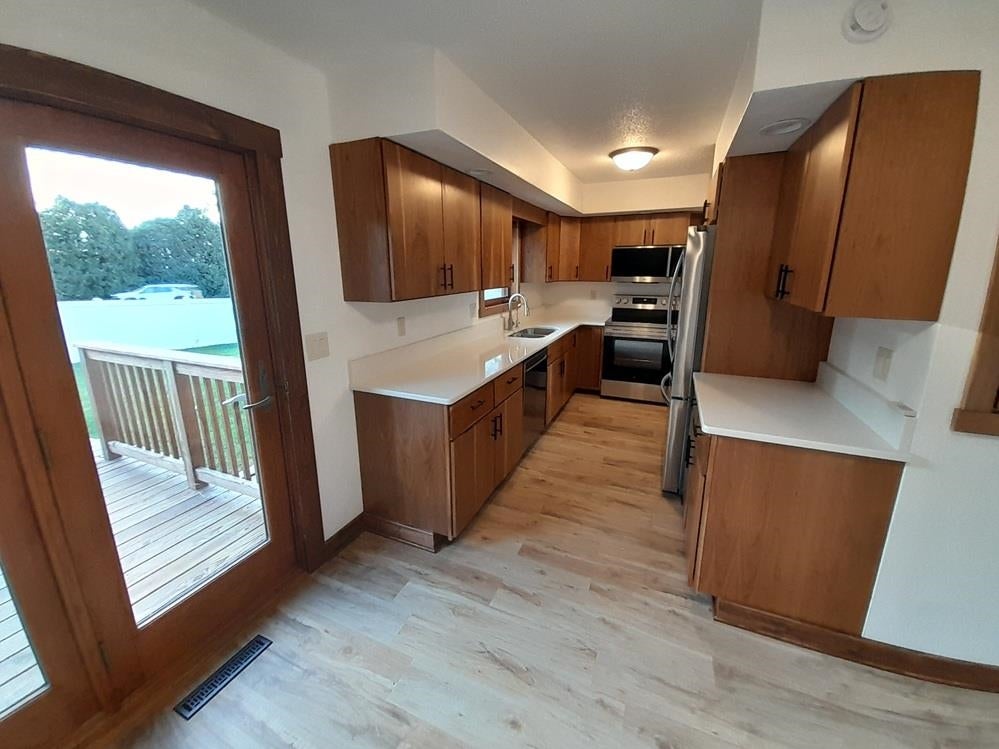 1450 Country Club Court