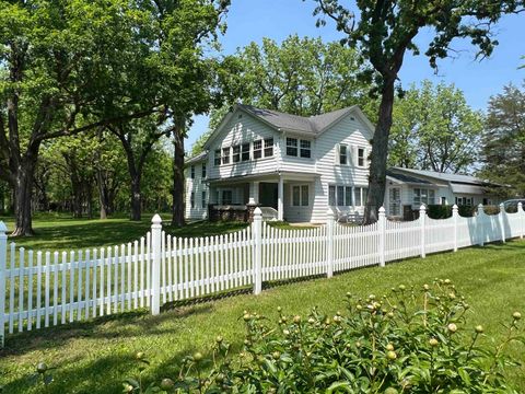 Tiny photo for 540 North Street, Green Lake, WI 54941 (MLS # 2001579)