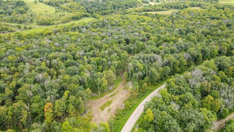 Photo of 2222 County Road Y, Dodgeville, WI 53533 (MLS # 2018906)