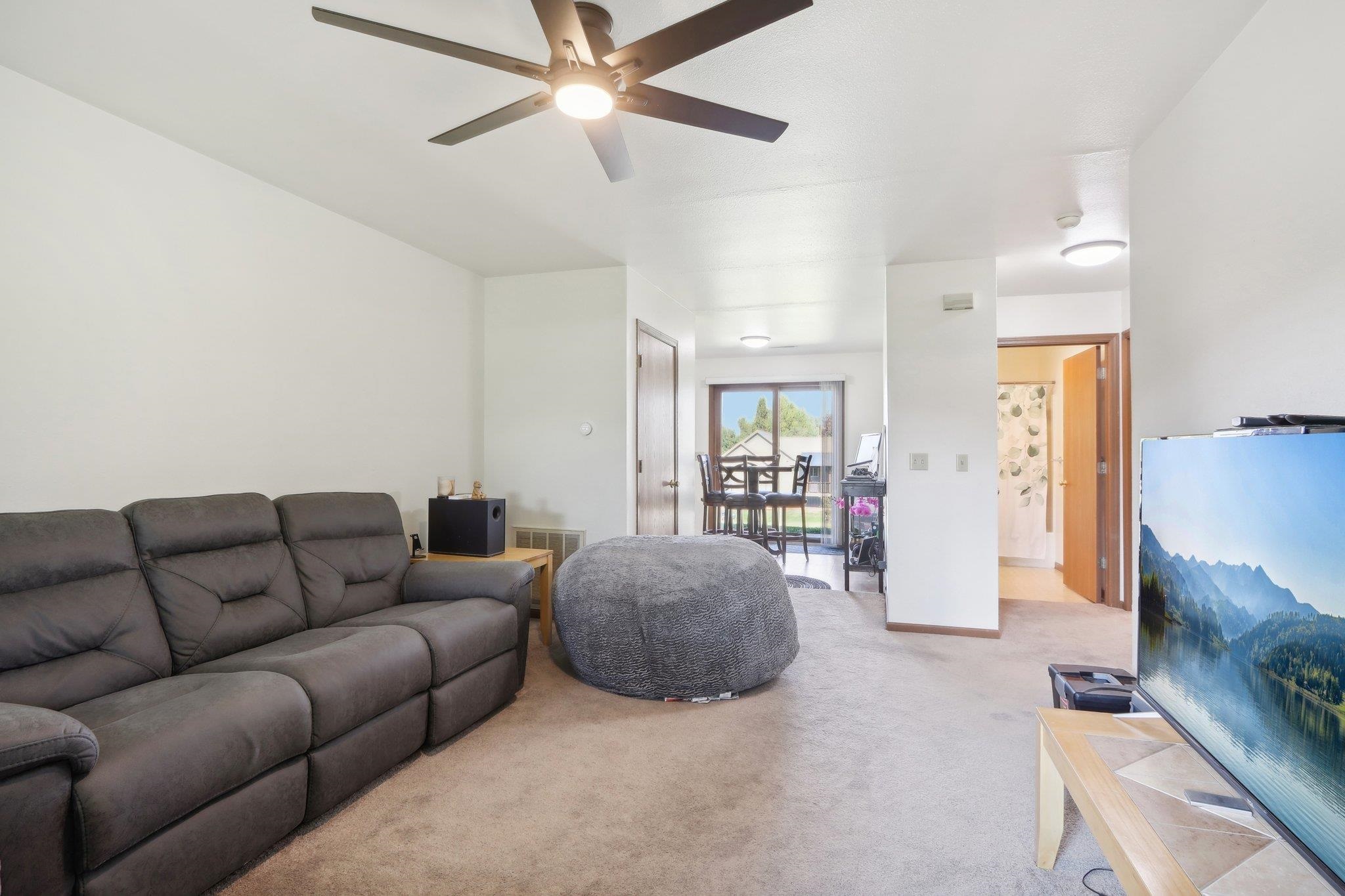 Reedsburg, Wisconsin 53959, United States, 4 Bedrooms Bedrooms, ,2 BathroomsBathrooms,Residential,Active,79884