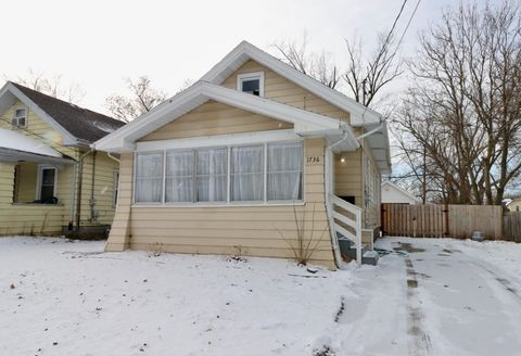 Photo of 1736 Wisconsin Avenue, Beloit, WI 53511 (MLS # 2014195)