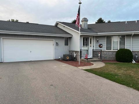 Photo of 4025 Mackinac Drive, Janesville, WI 53546 (MLS # 2009917)