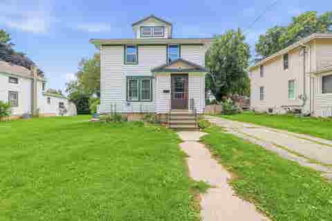 Photo of 117 W Burnett Street, Beaver Dam, WI 53916 (MLS # 2030945)