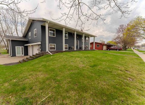 Photo of 800 East Avenue, Tomah, WI 54660 (MLS # 2021149)