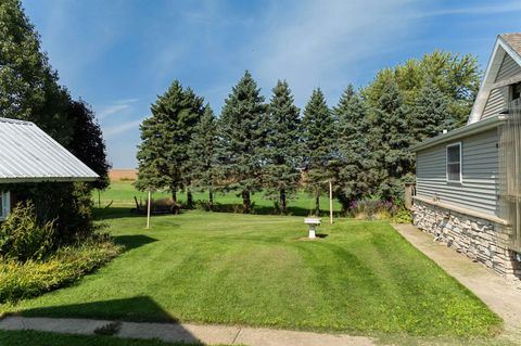 Tiny photo for N3825 County Road N, Markesan, WI 53946 (MLS # 2010156)