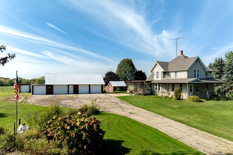 Tiny photo for N3825 County Road N, Markesan, WI 53946 (MLS # 2010156)
