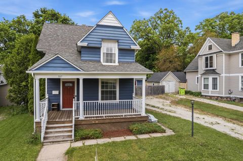 Photo of 507 Parish Street, Delavan, WI 53115 (MLS # 2023696)