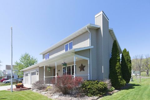 Photo of 312 E Walnut Street, North Freedom, WI 53951 (MLS # 2022432)