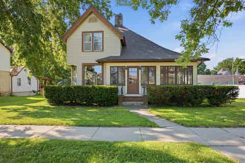 Photo of 522 Washington Avenue, Wisconsin Dells, WI 53965 (MLS # 2030986)
