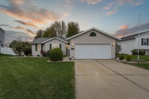 4323 E Milwaukee Street, Janesville, WI 53546 - #: 1999213
