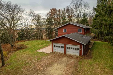 Tiny photo for 6689 Purcell Road, Belleville, WI 53508 (MLS # 2012734)