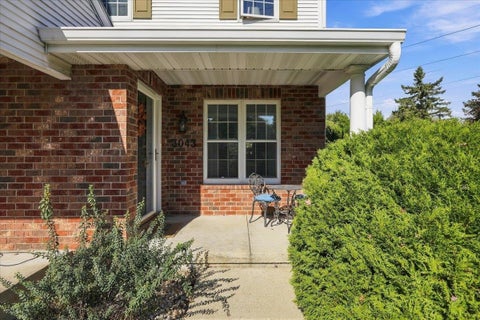 Photo of 3043 Bradbury Road, Madison, WI 53719 (MLS # 2035342)