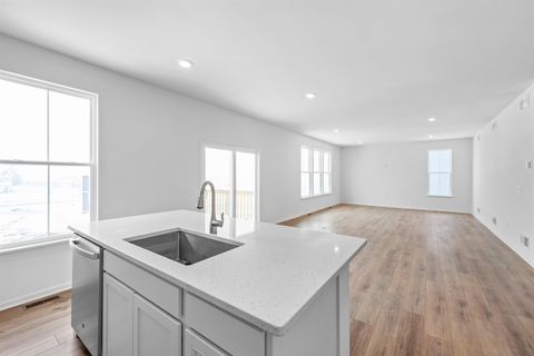 Tiny photo for 2901 Alpine Run, Stoughton, WI 53589 (MLS # 2013019)